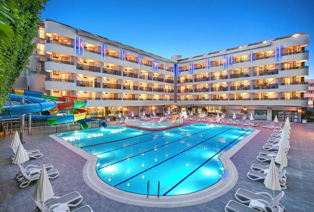 أفينا ريزورت آند سبا هوتل - شامامل جميع الخدمات