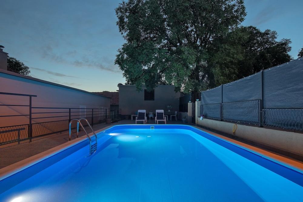 Holiday Home in Drnis With Pool & Etnoland