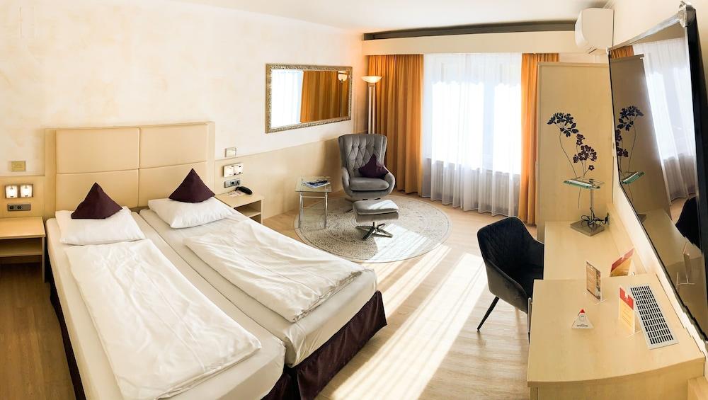 سيتي هوتل أوست ام كو