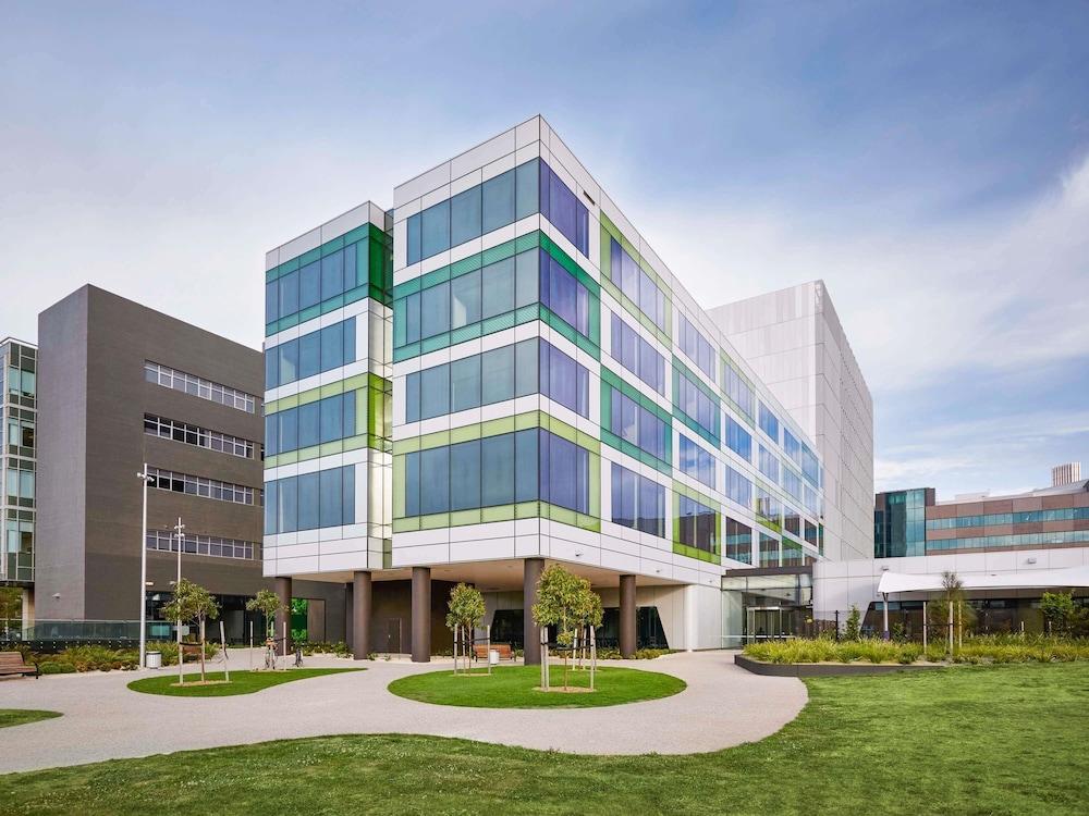 ذا لارويل ستوديو ميلبورن - آرت سيريز