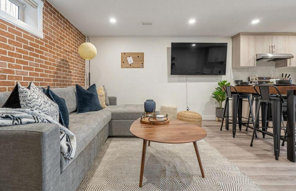 ييلو بريك رود نو سيرفيس فيز 65 سمارت سافي