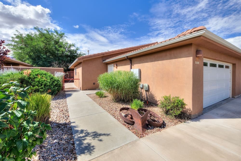 Cottonwoods 401 Exterior