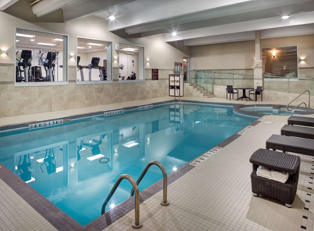 DoubleTree by Hilton Toronto Airport Fitness Facility