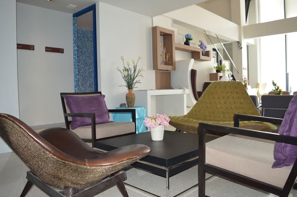 Aya Boutique Hotel Pattaya Lobby Sitting Area
