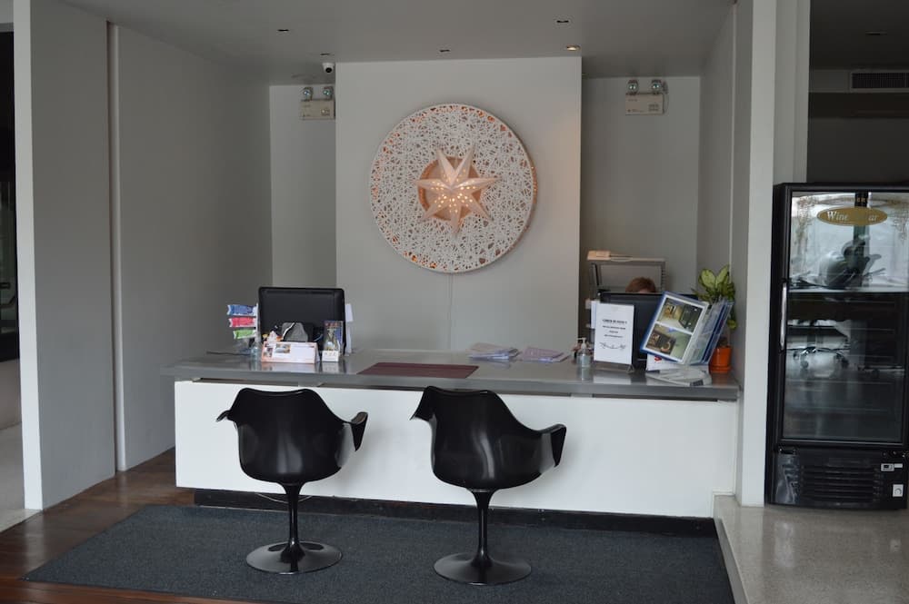Aya Boutique Hotel Pattaya Reception