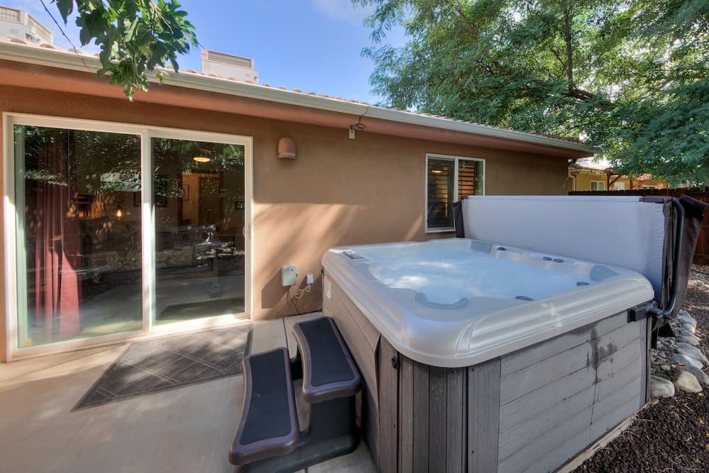 Cottonwoods 401 Private Spa Tub