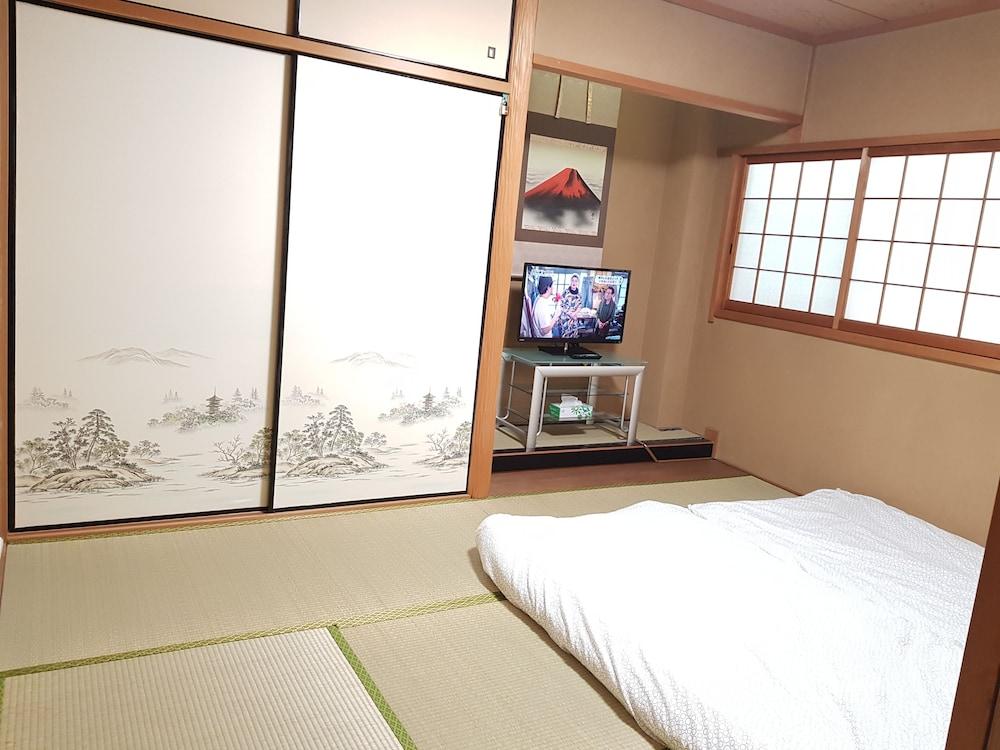 Osaka Namba House - Room
