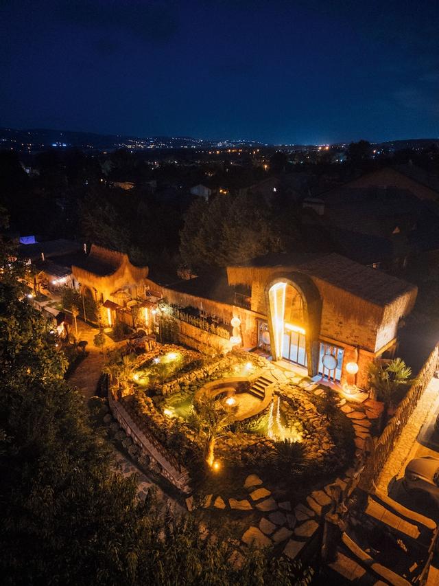 فيرونيا سويتس