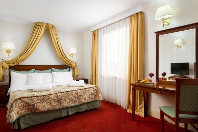 إم تسي تسي مازوركاس كونفيرانس سنتر إي هوتل