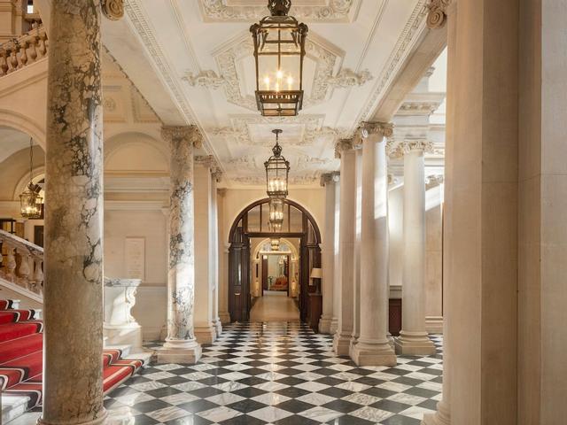 رافلز لندن آت ذي أوو