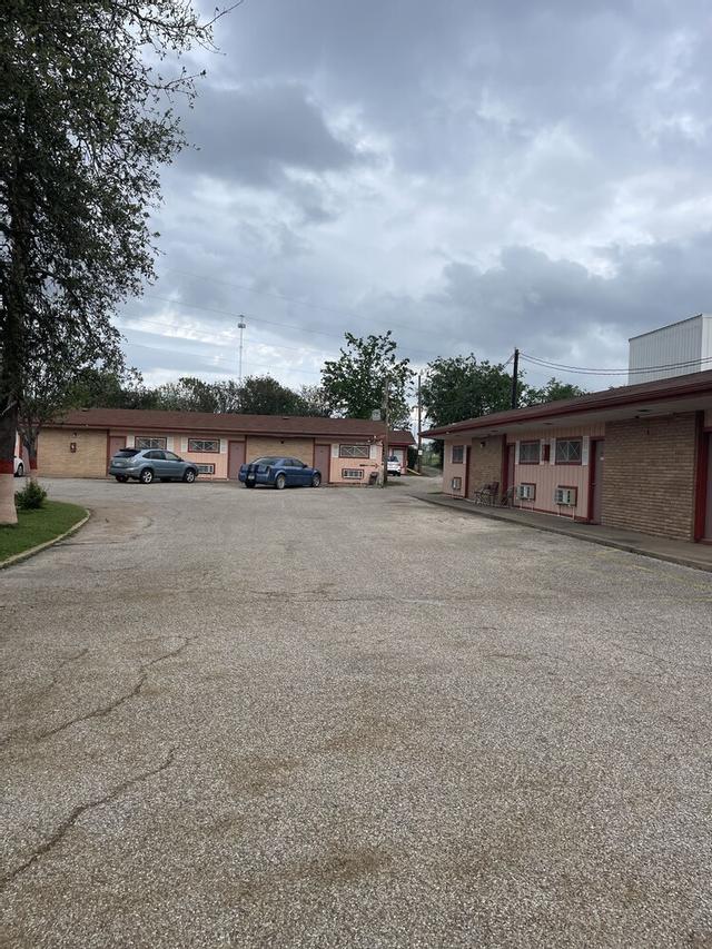 Wildflower Inn & RV Park