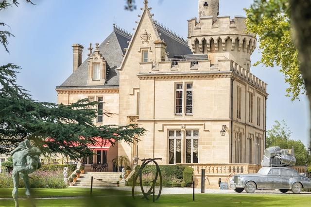 Château Pape Clément - Bernard Magrez Luxury Wine Experience