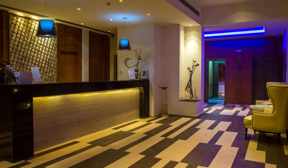 فندق جولف رويال