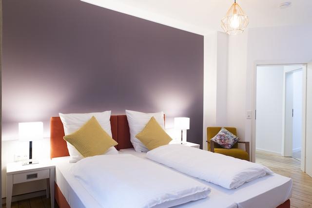 فيّا آم بانهوف