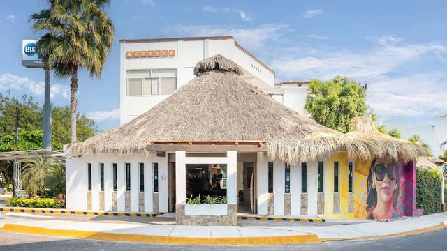 بست ويسترن بوسادا تشاهوي