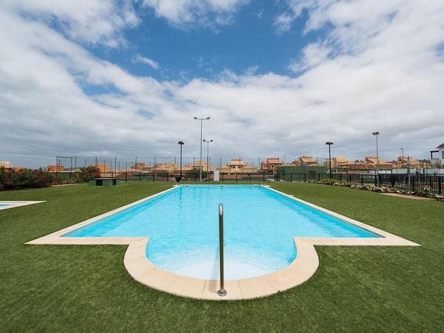 سبيشيوس فاكيشن هوم إن كوراليخو