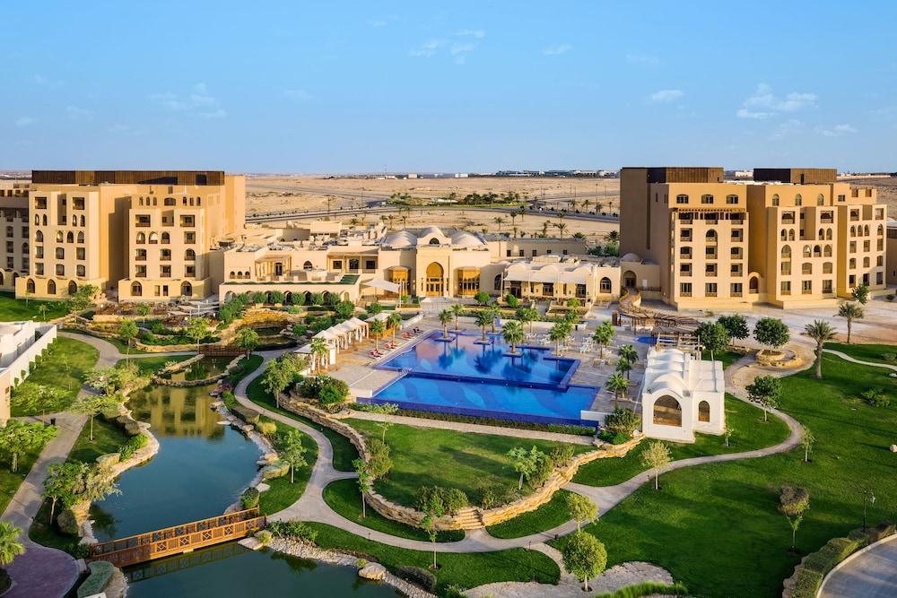 منتجع وسبا إنتركونتيننتال درة الرياض، أحد الفنادق من مجموعة فنادق إنتركونتيننتال