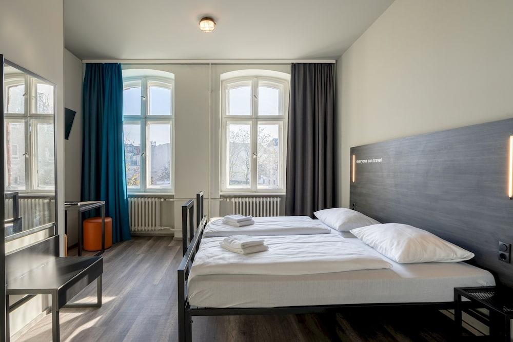 إيه آند أو برلين فريدريشين