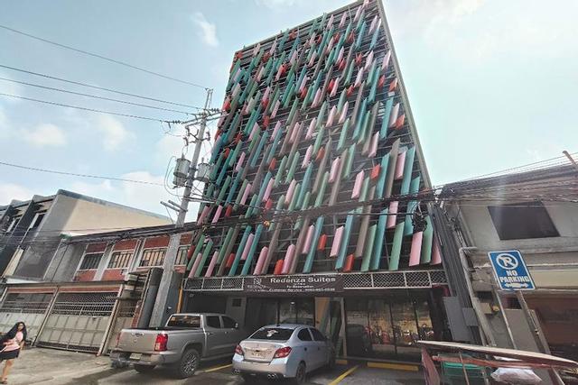 ريدينزا سويتس ماكاتي