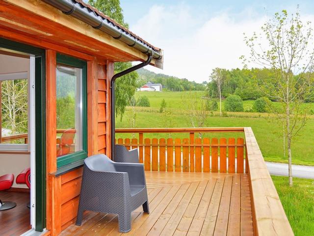 هوليداي هوم إن إيدسافا جي