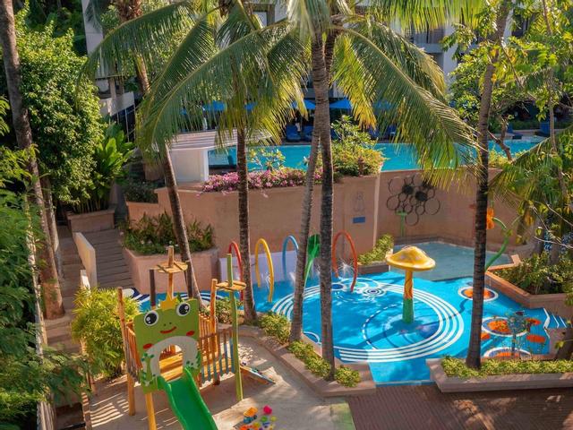 منتجع نوفوتيل بوكيت كاتا أفيستا ريزورت آند سبا