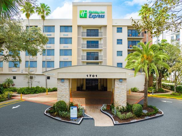 Holiday Inn Express Hotel & Suites Ft. Lauderdale-Plantation by IHG