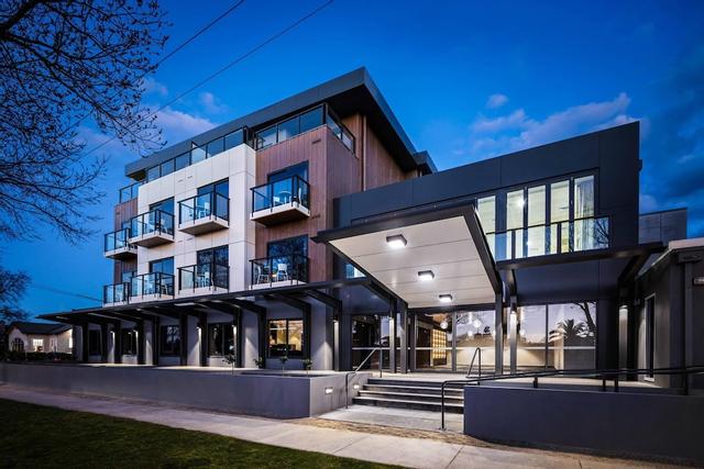 فندق كواليتي هوتل ليك سايد