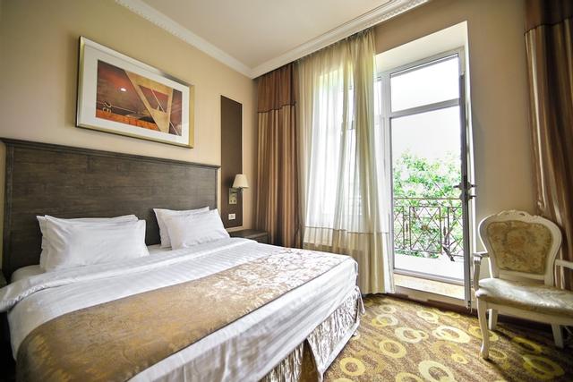 إمبريال بالاس هوتل