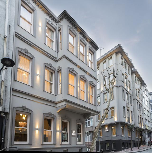 نيشانت بوتيك هوتيلز