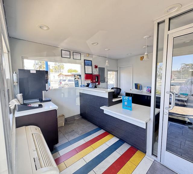 موتل 6 أونتاريو، كاليفورنيا - أيربورت