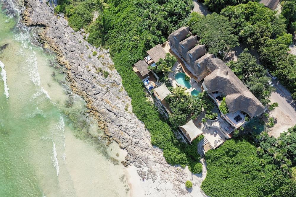 ميزانين تولوم، إيه سمول لاكشري هوتل - لبالغين فقط