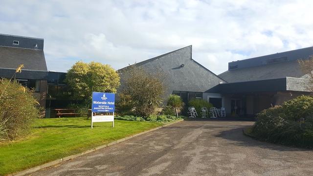 ذا ووترسايد هوتل