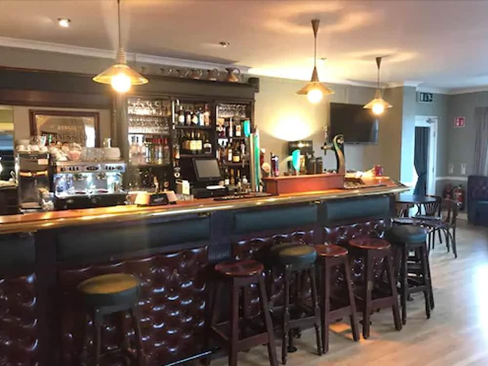 نيو بارك هوتل أثينري