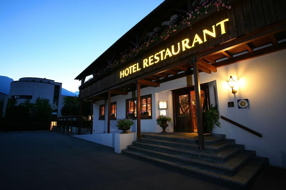 هوتل شاتز مان