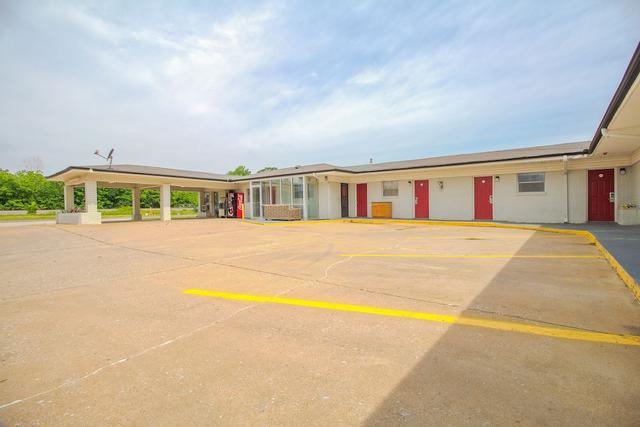 أو واي أو هوتل ماكالست أوك إس ماين ستريت