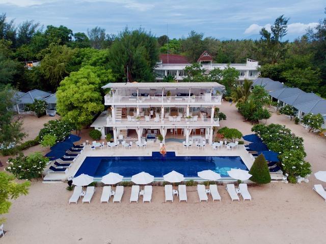 سيري ريزورت جيلي مينو - لبالغيس فقل