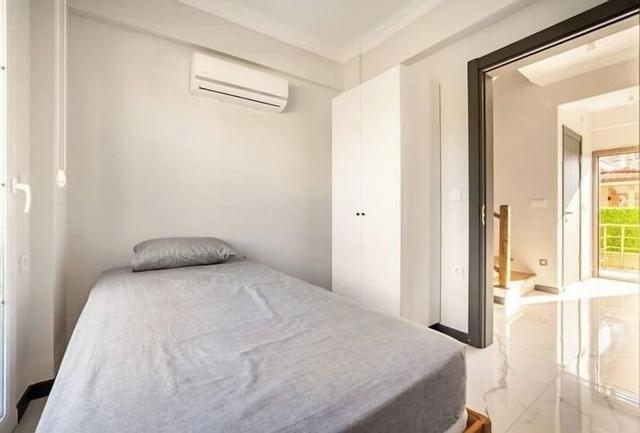 ليكيا كاريا فيلالاري