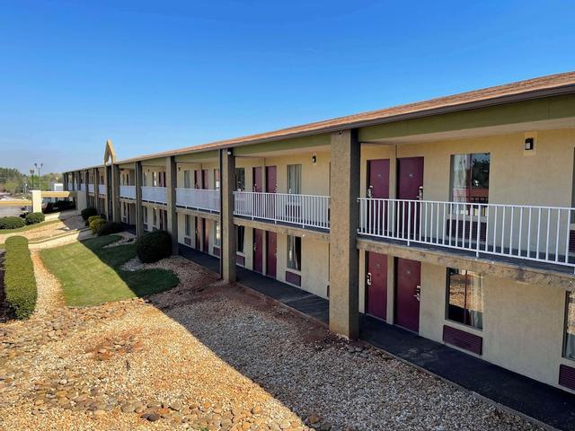 ستوديو 6 ستوكبريدج، اجيورجيا ا يواي 138 ادٕو