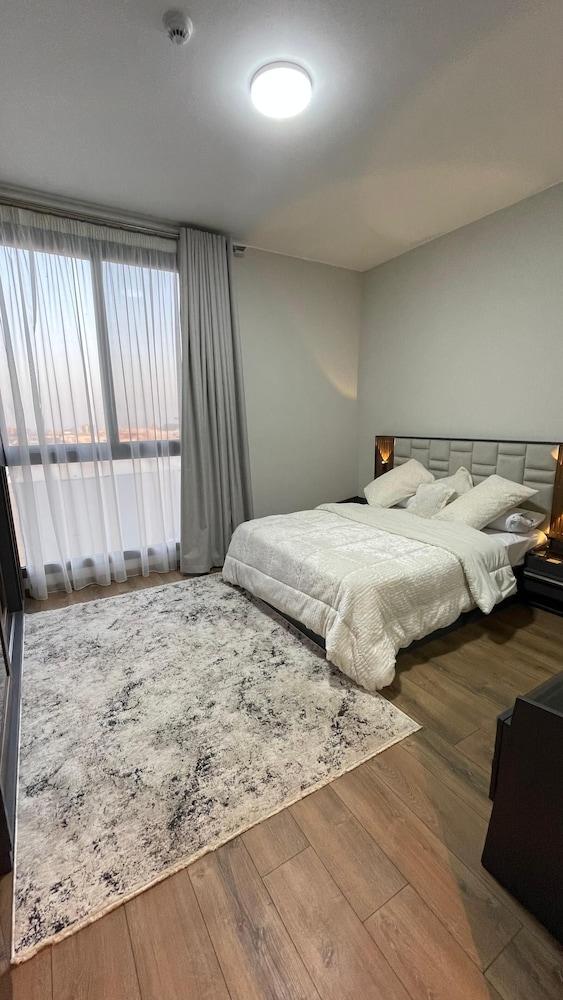 شقة مفروشة في مجمع أيون السكني 805