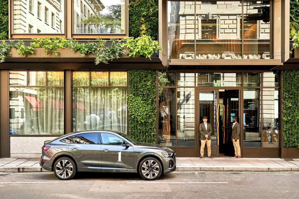 1 هوتل مايفير