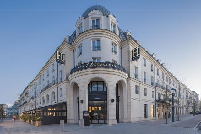 Hôtel l'Elysée Val d'Europe  (Including Park Access)