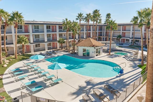 أكوا سولي هوتل آند مينرال ووتر سبا