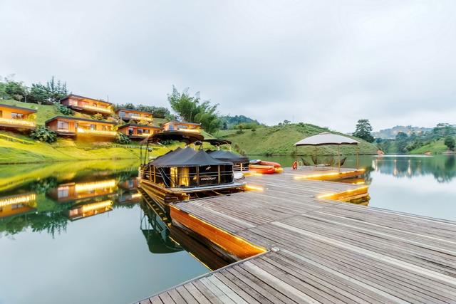 Joinn Houtel Guatape