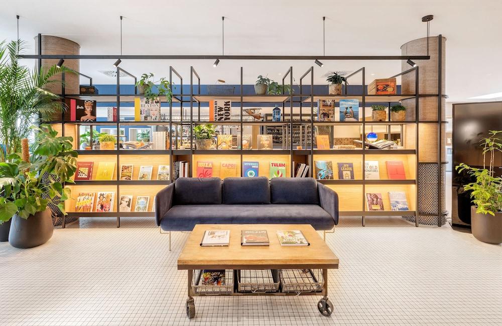 إنسايد باي ميليا برلين ميت