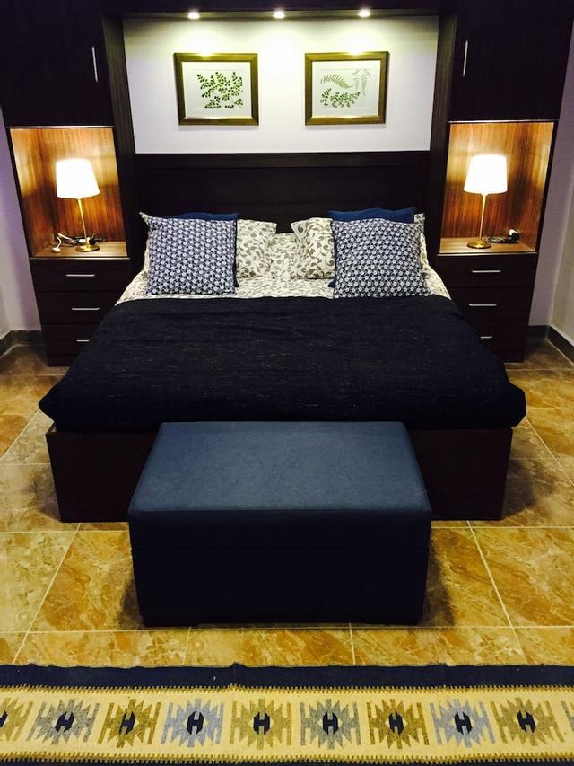 The Royal Luxury Superior Queen cot