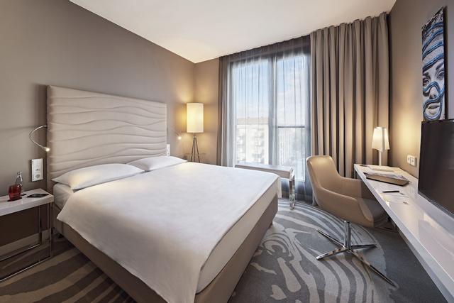 ليجير هوتل بيلفيلت