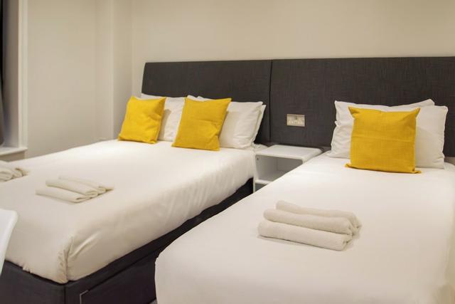 إمبيريال كورت سويتس