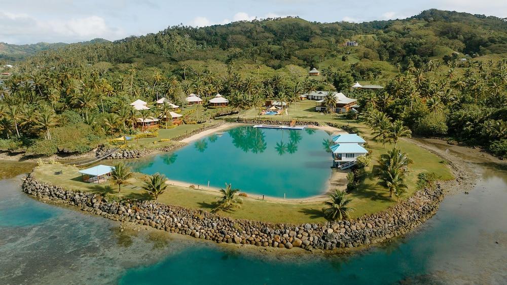 لا دولتشي فيتا هوليداي فيلاز