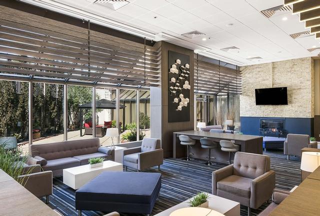 Best Western Premier Calgary Plaza Hotel & Conference Centre