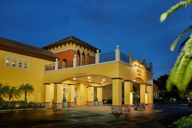 هوموود سويتس باي هيلتون ساراسوتا